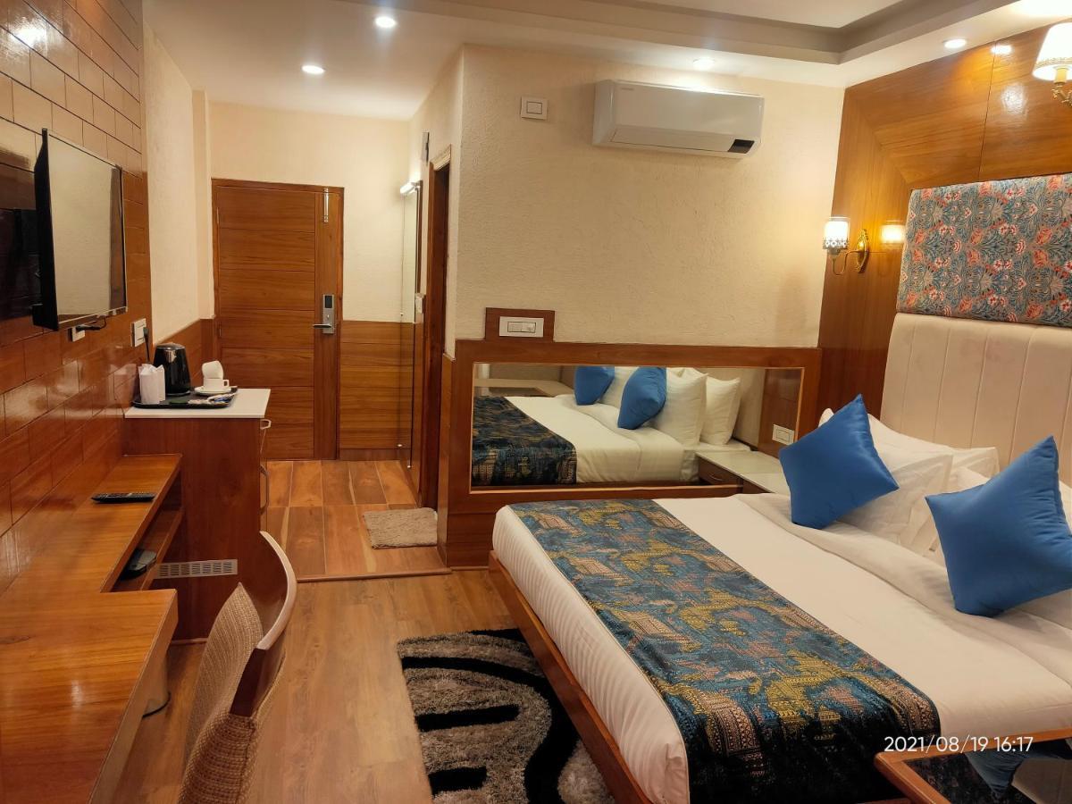 Hotel Suryansh Regency Manali Centrally Heated Air Cooled With Private Balconies