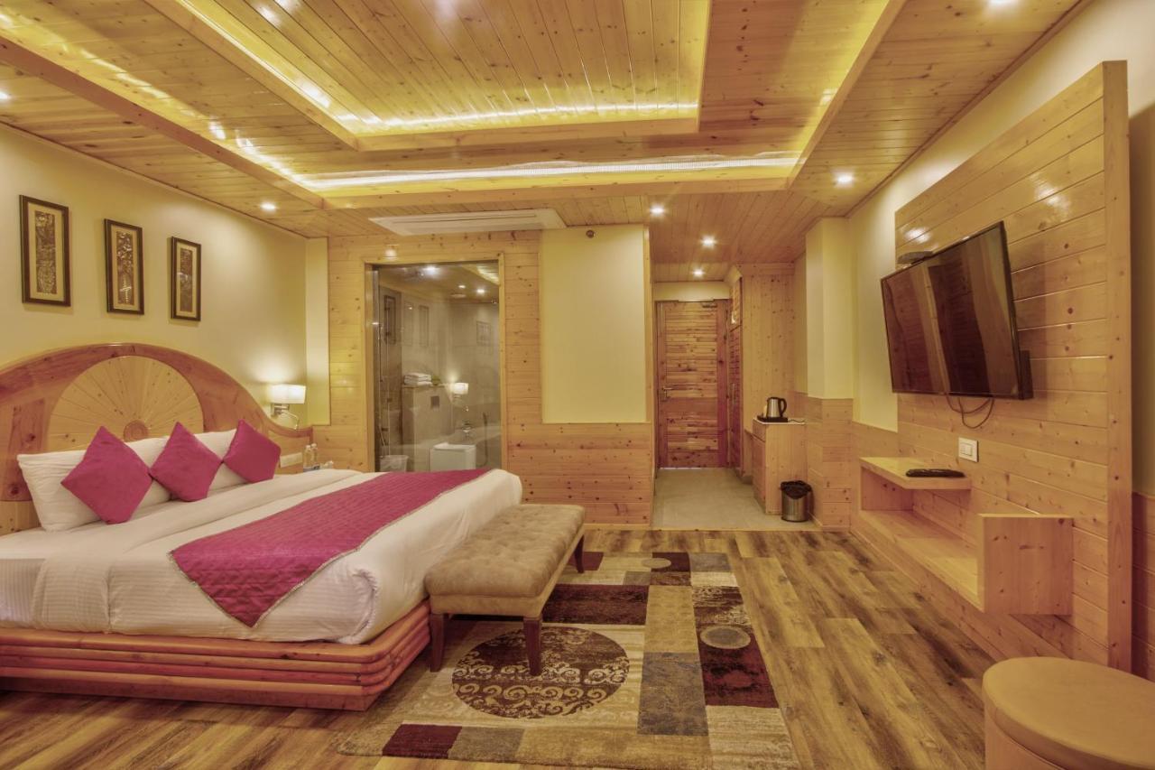 The & 4* Manali (Himachal Pradesh)