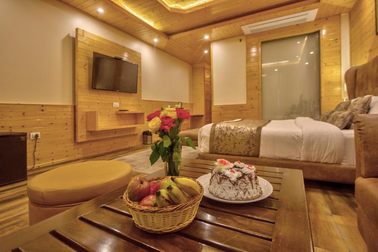 The & Resort Manali (Himachal Pradesh)
