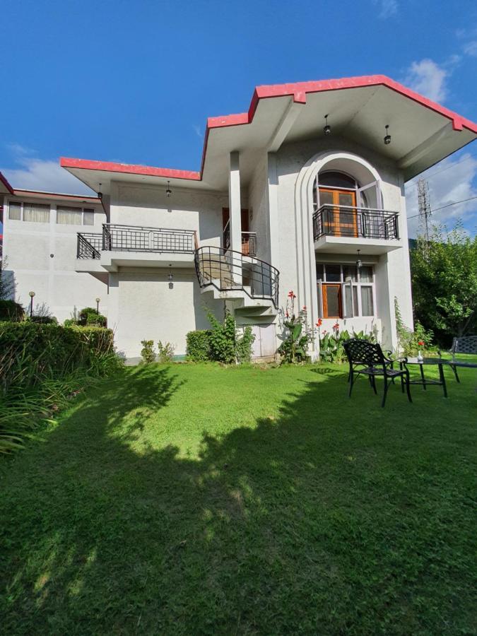 Villa 5 *