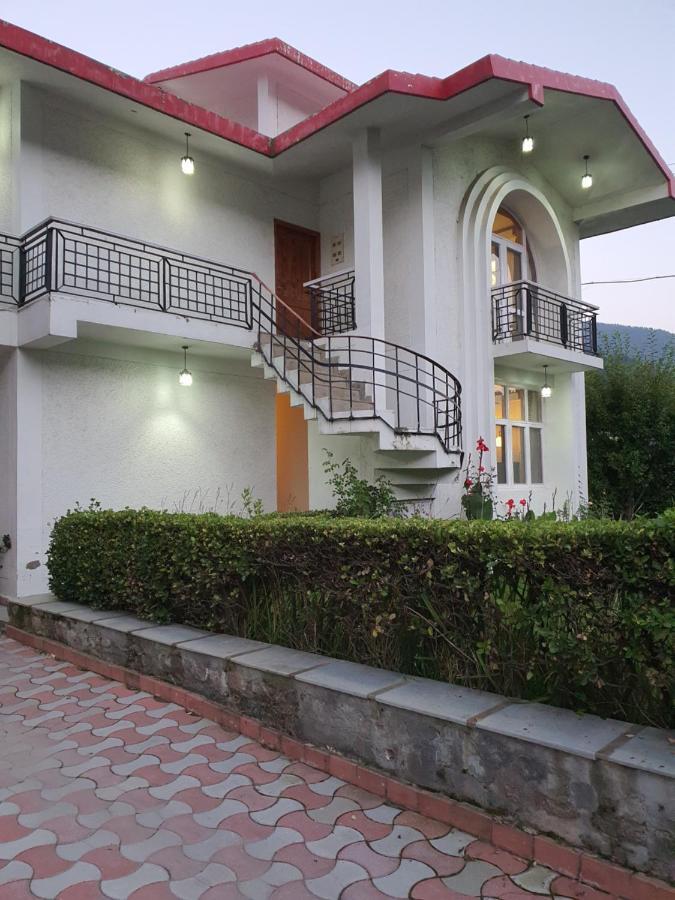 Villa 5 *