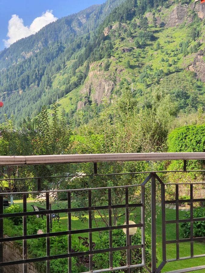 5 Manali (Himachal Pradesh)