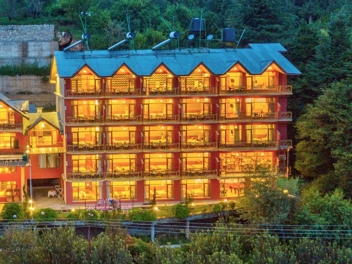 Resort The And