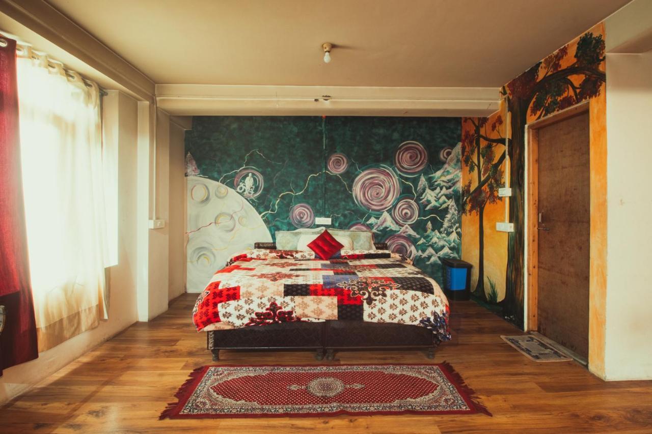 Hostel Moustache