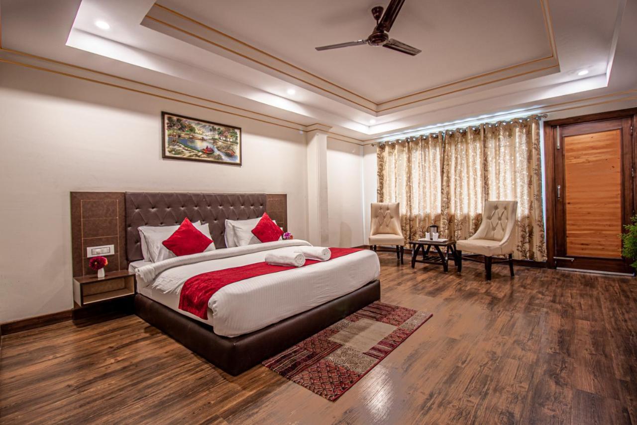 Snow Bloom Resort Manali (Himachal Pradesh)