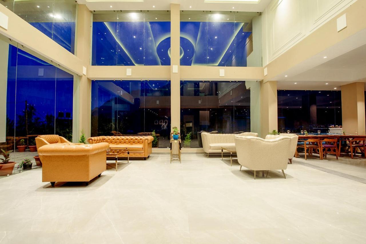 Hotel Naturevilas Sarovar Portico - Centrally Heated 4*