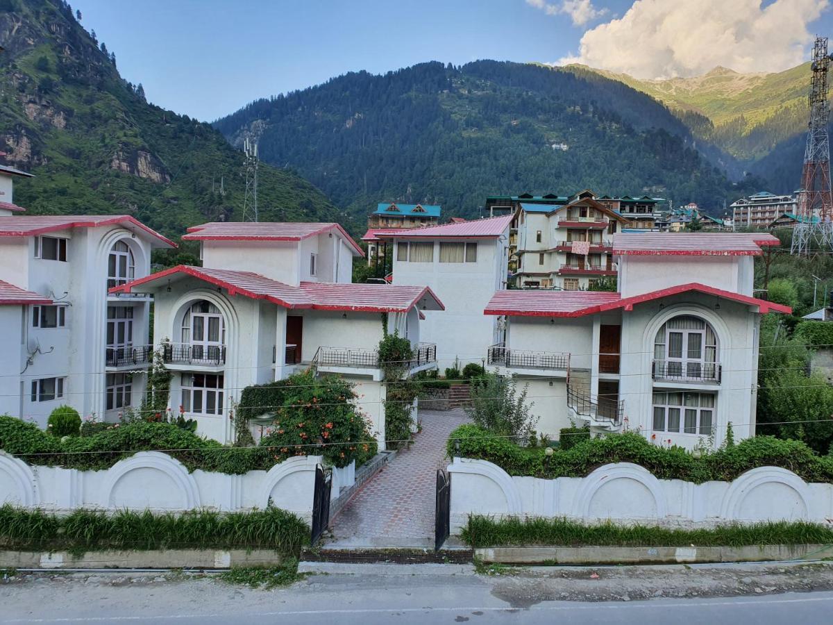 5 Manali (Himachal Pradesh)