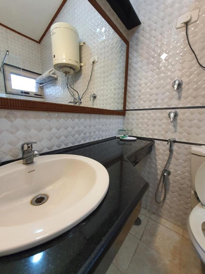 Villa 5 *