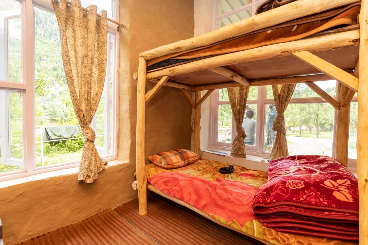 Himtrek Riverside Camps & Campsite Manali (Himachal Pradesh)