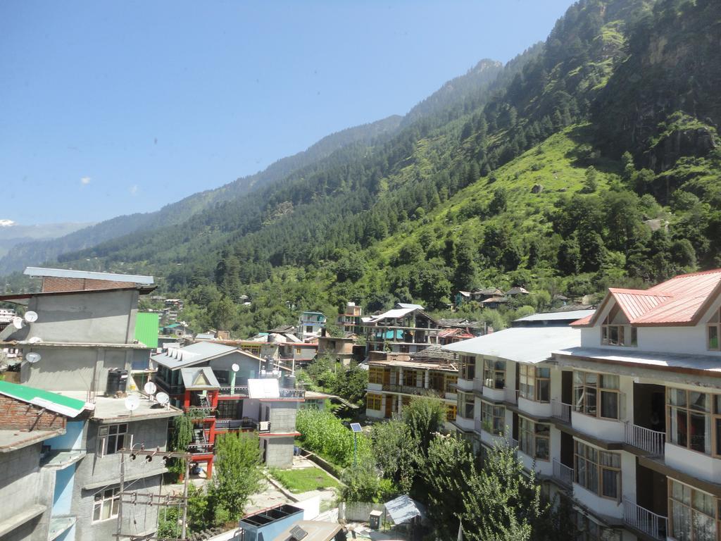 Hotel Swiss Wood