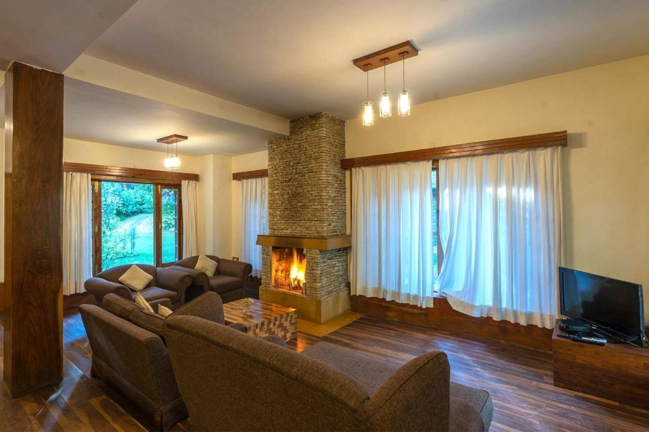 Stayvista At Casa Bella Vista- Mall Road Manali (Himachal Pradesh)