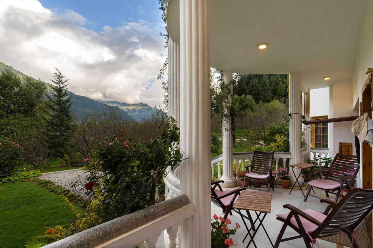 Stayvista At The House With Huge Lawn And Valley View Villa Manali (Himachal Pradesh)