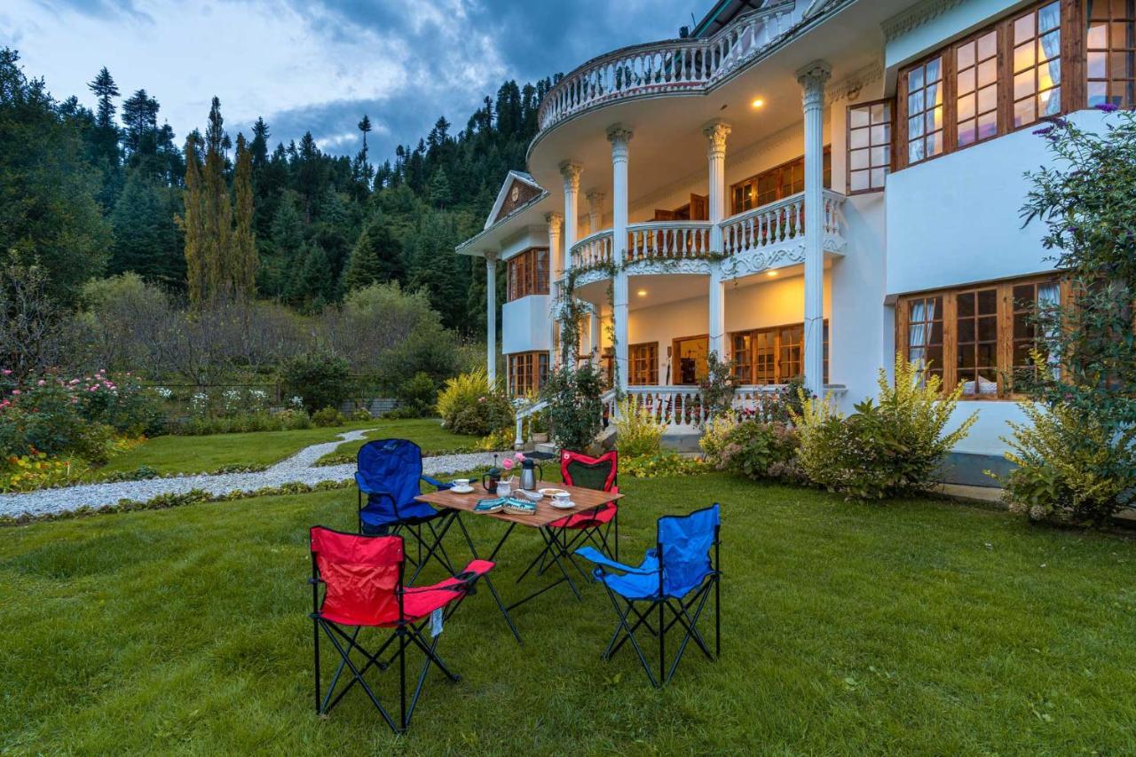 Stayvista At The House With Huge Lawn And Valley View *