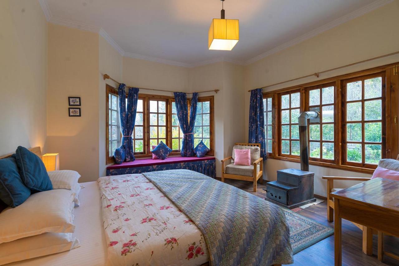 Stayvista At The House With Huge Lawn And Valley View Manali (Himachal Pradesh)