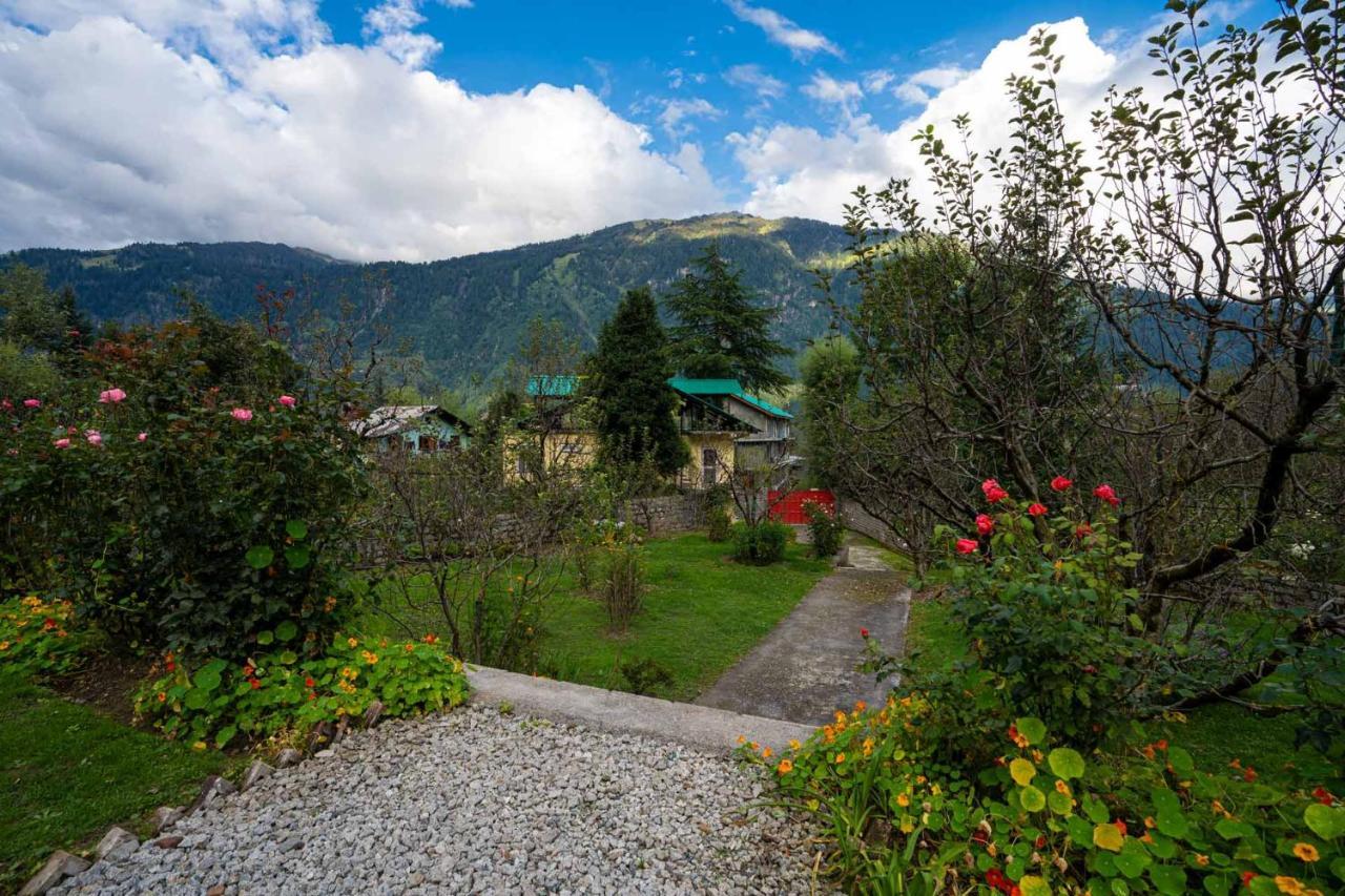 Stayvista At The House With Huge Lawn And Valley View Manali (Himachal Pradesh)