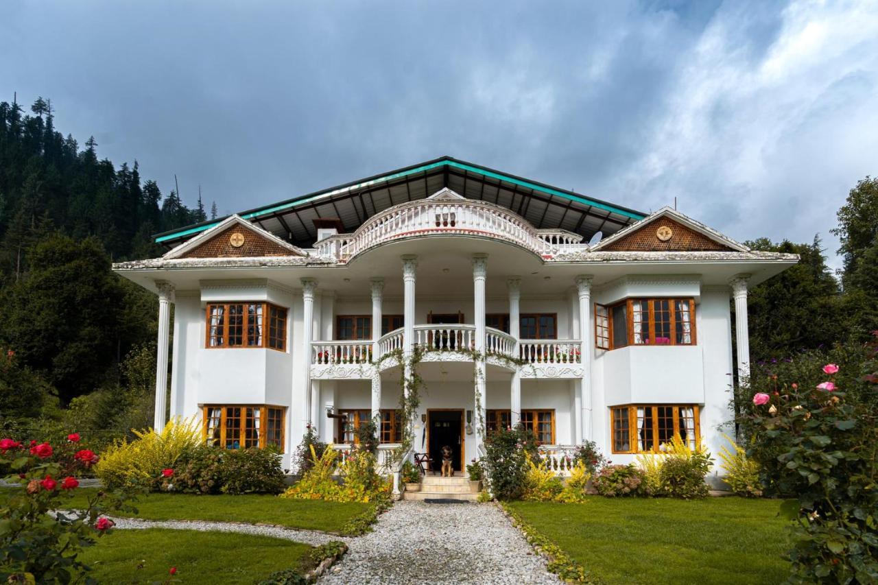 Stayvista At The House With Huge Lawn And Valley View Villa *
