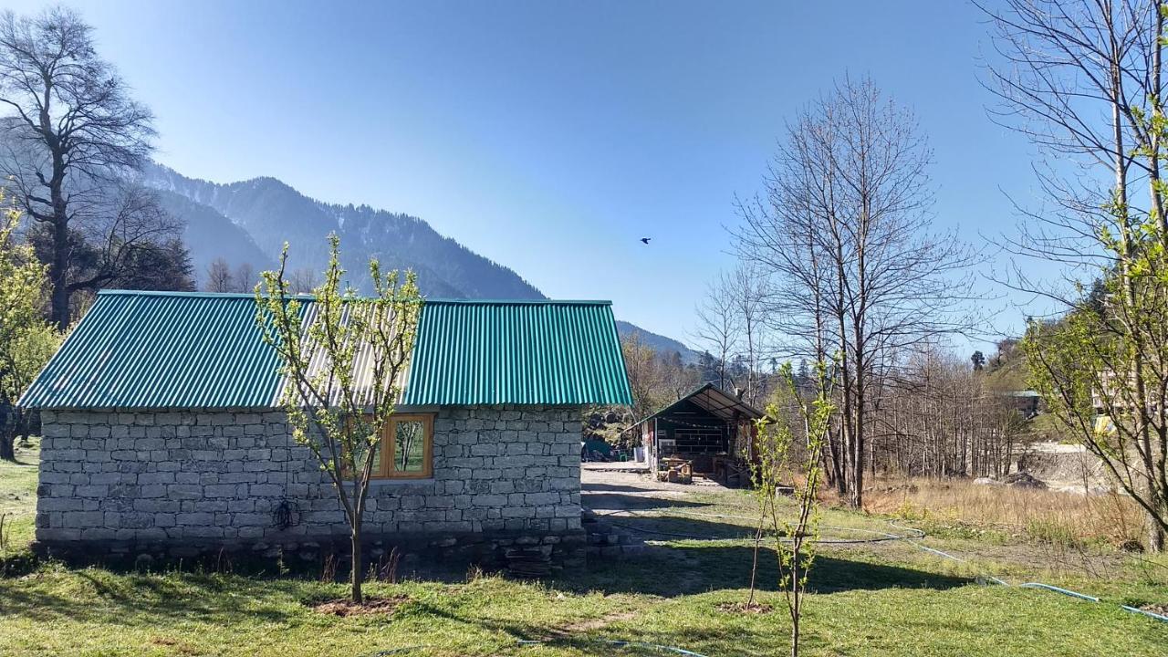 Stone Huts * Manali (Himachal Pradesh)