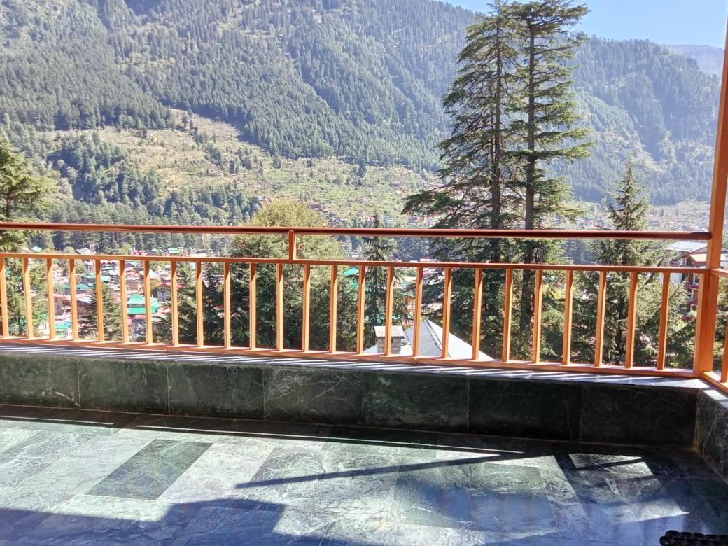 Hotel Guruchhaya And