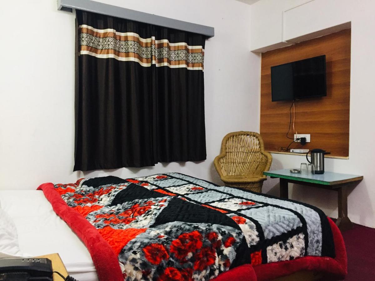 Shingar Mall Road Hotel 2*