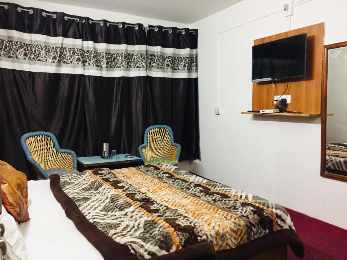 Hotel Shingar Mall Road Manali (Himachal Pradesh)