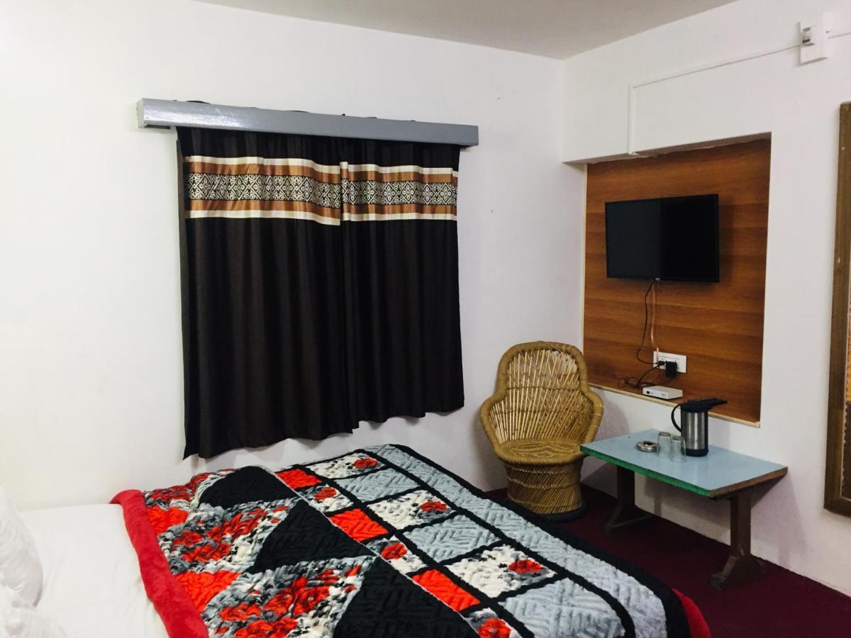 Shingar Mall Road Hotel Manali (Himachal Pradesh)