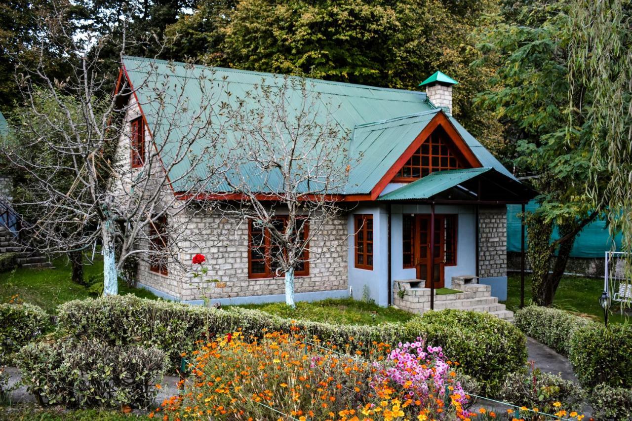 Leela Huts Villa *