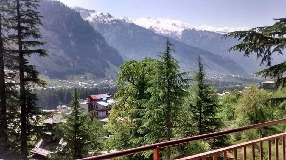 Guruchhaya And 3* Manali (Himachal Pradesh)