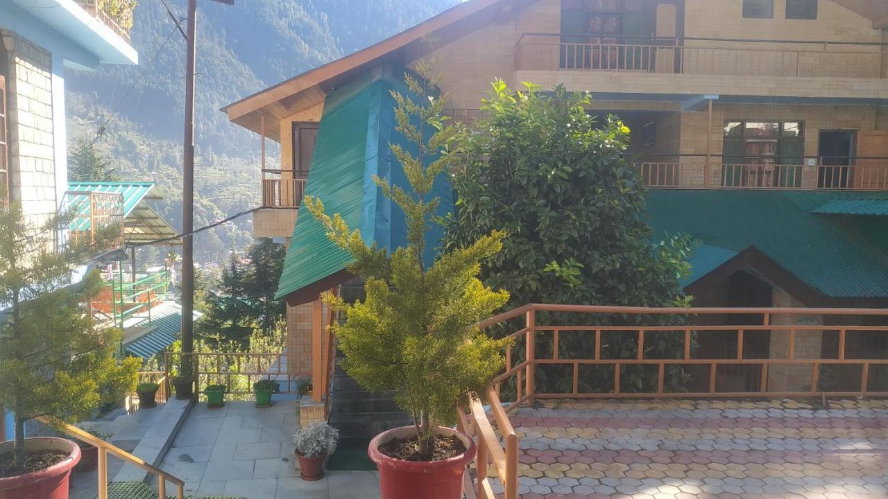 Hotel Guruchhaya And Manali (Himachal Pradesh)