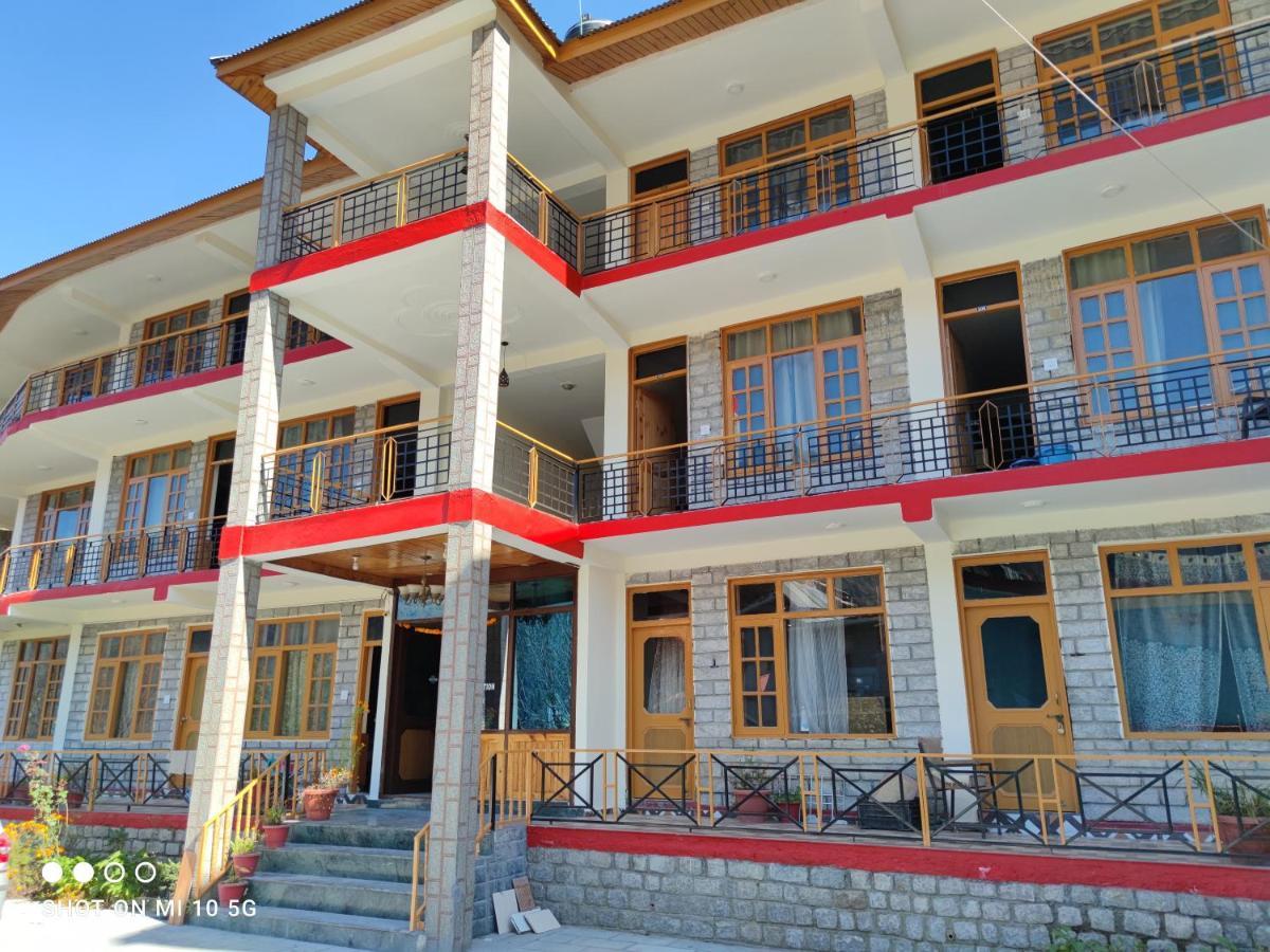 Hotel Elena Aastha Regency 3*