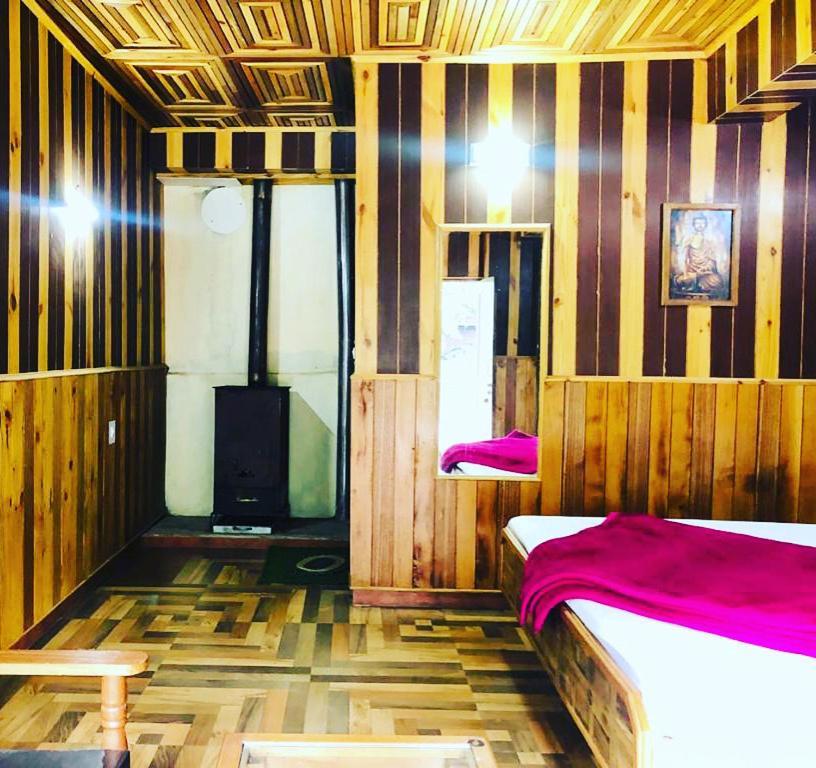Mountain Orchid Bed & Breakfast Manali (Himachal Pradesh)
