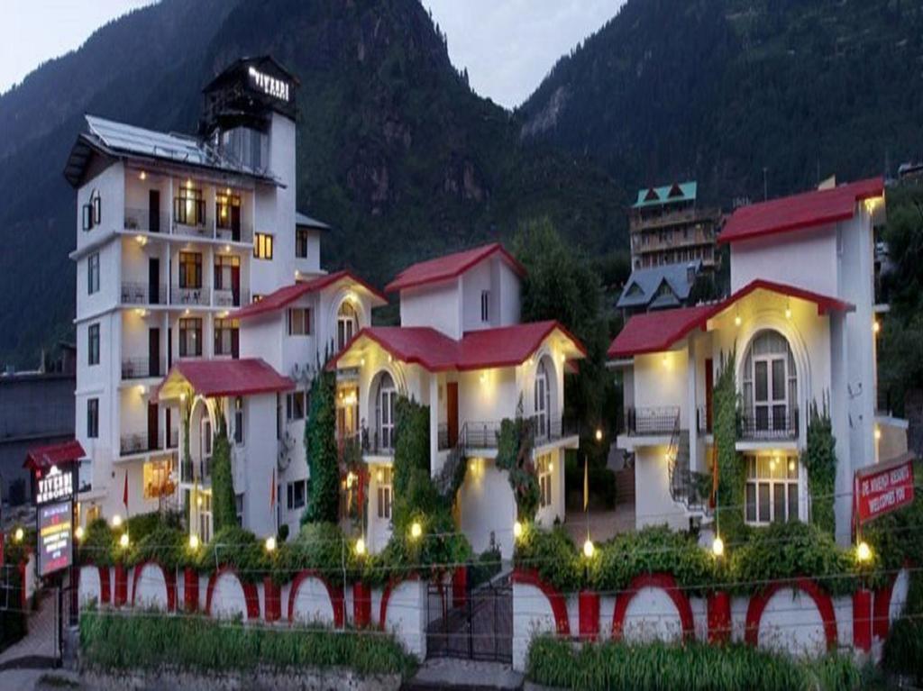 De Vivendi With 35000 Sqft Open Lawn With Bbq 4* Manali (Himachal Pradesh)