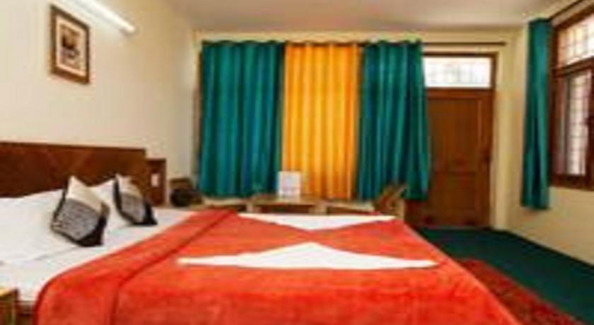 Village Classic Hotel