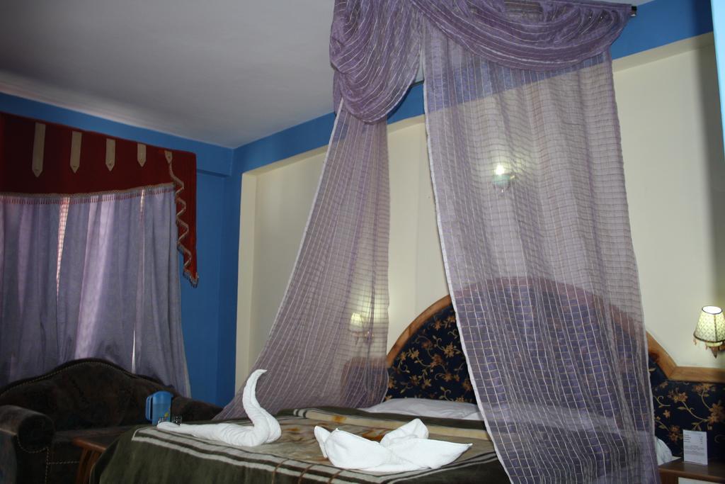 Ocean Blue Hotel 2*