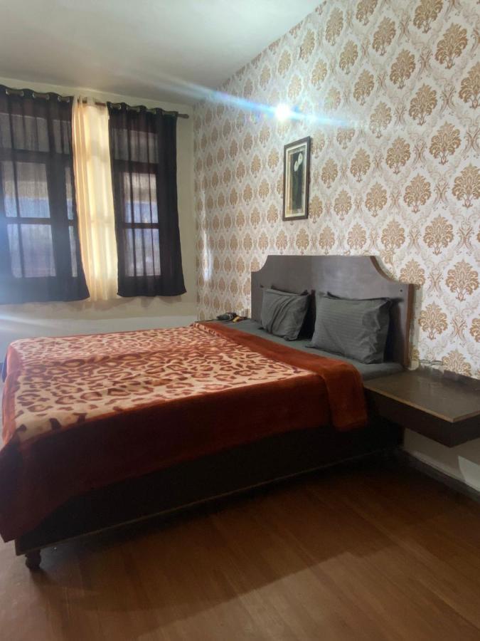 Jain Inn 2*