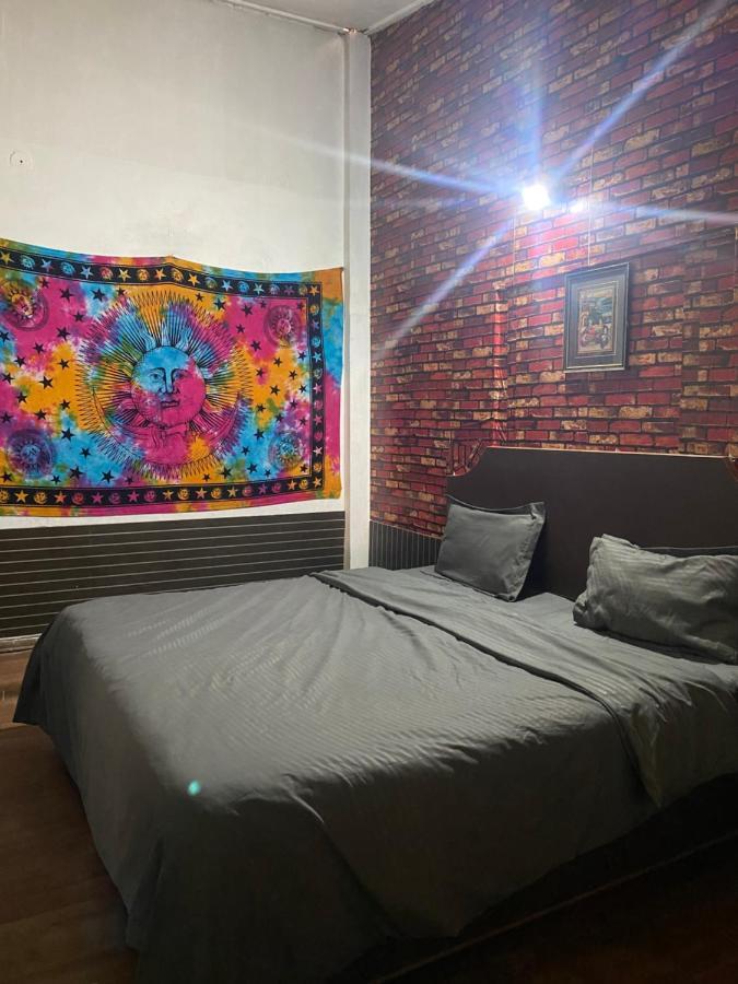 Jain Inn 2*