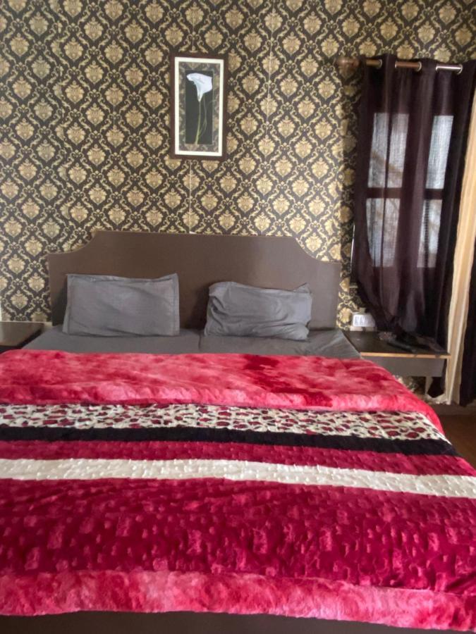 Jain Inn 2*