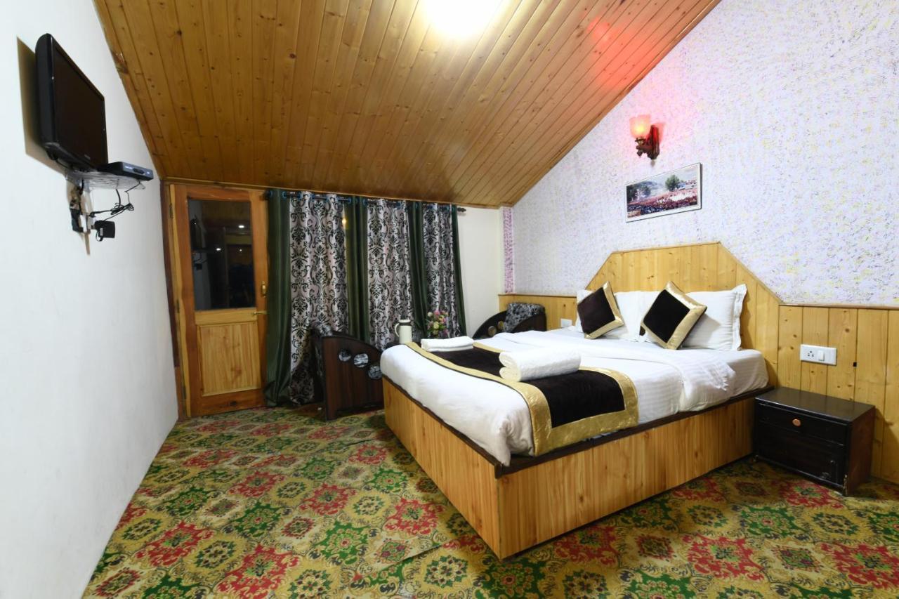 Aastha Regency Hotel
