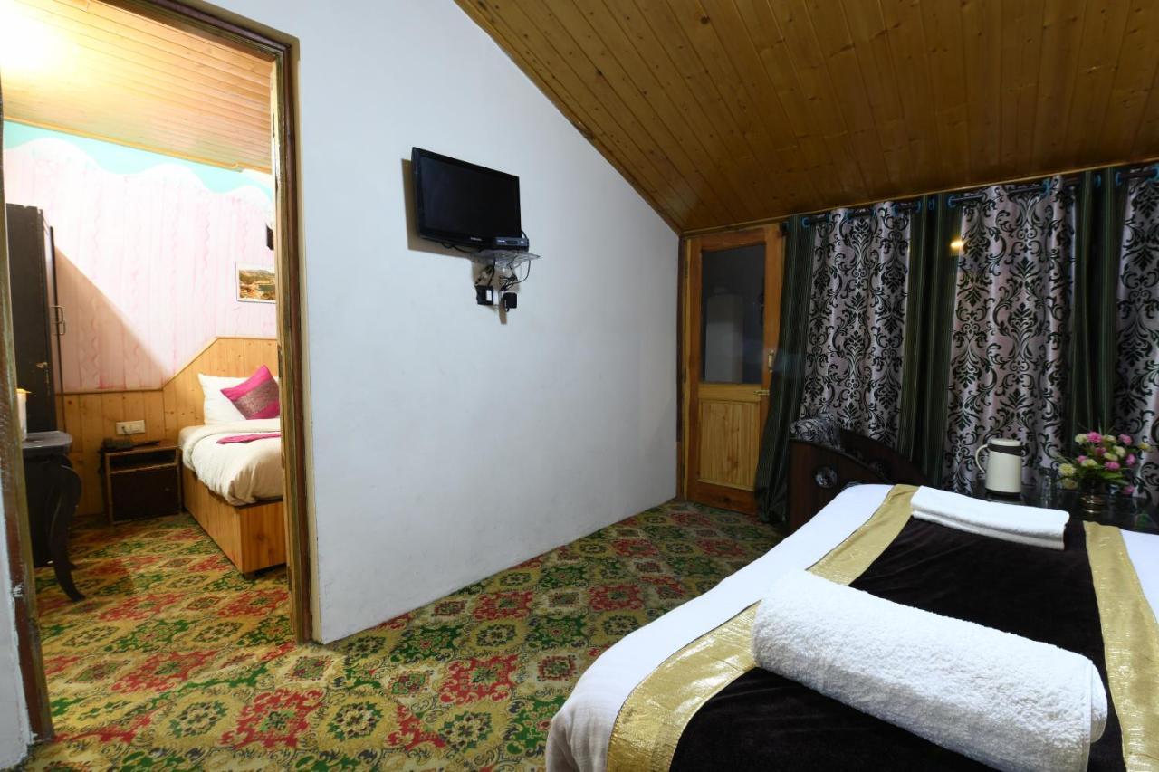 Hotel Aastha Regency Manali (Himachal Pradesh)