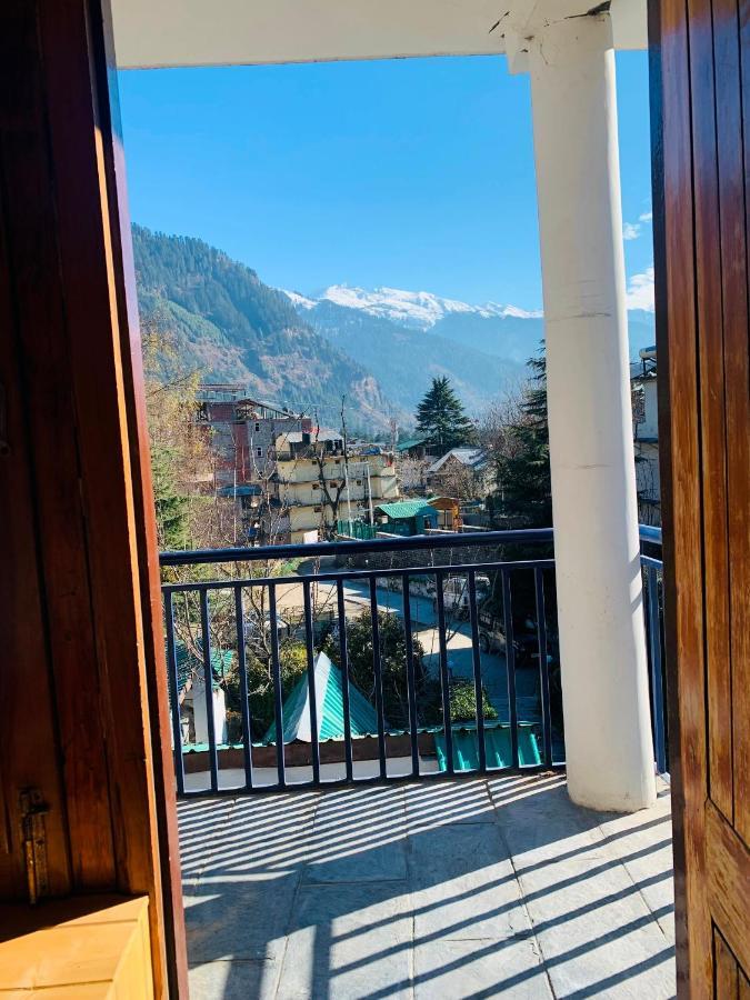 Tourist 10 Minutes Walking Distance From The Mall Hotel *