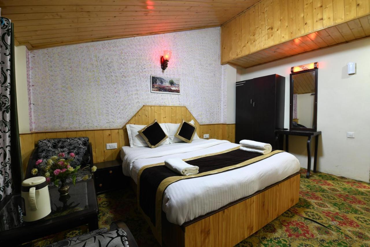 Hotel Aastha Regency Manali (Himachal Pradesh)