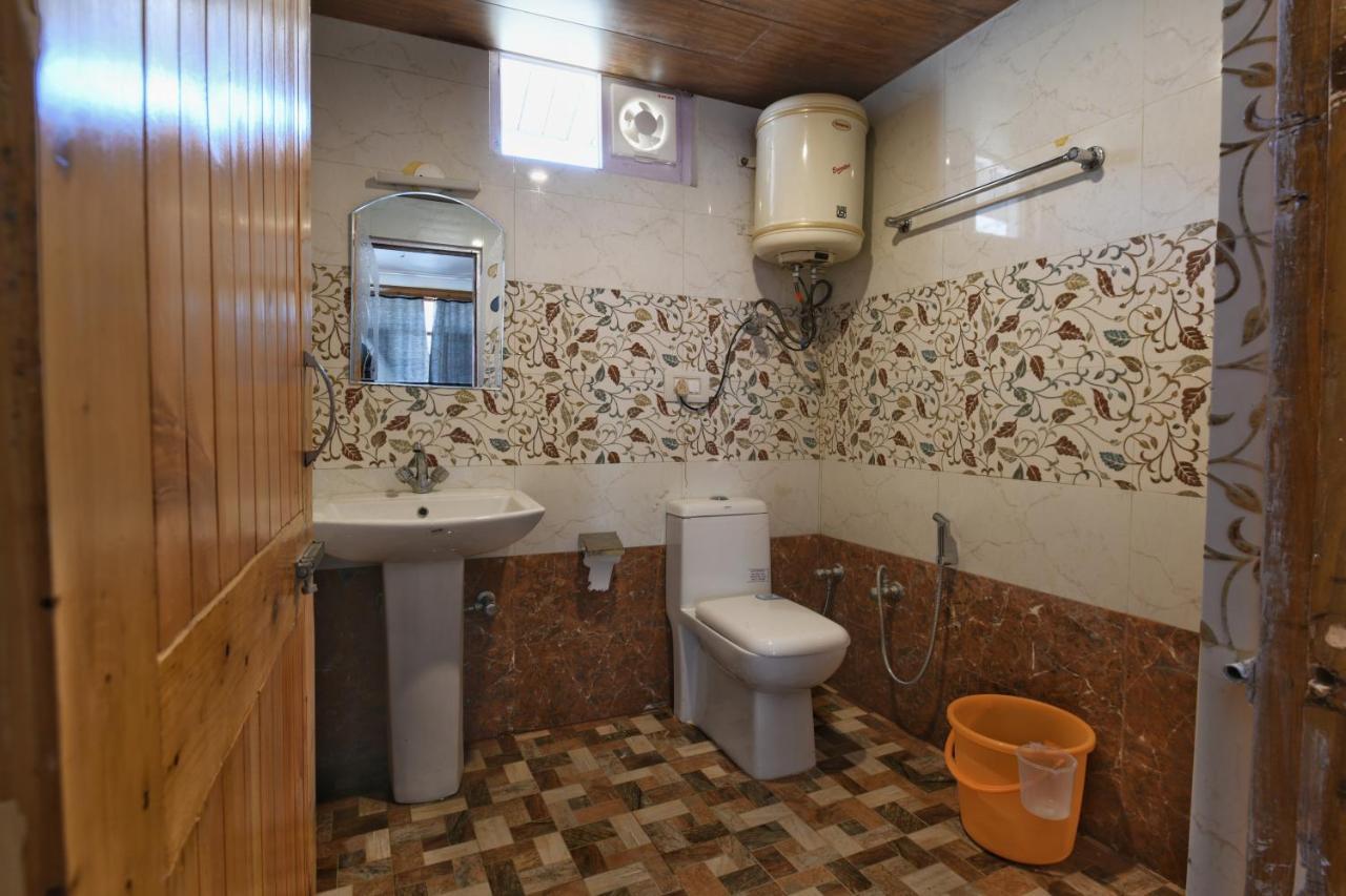 Hotel Aastha Regency Manali (Himachal Pradesh)