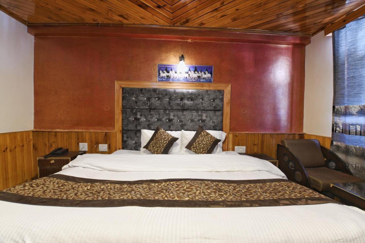 Aastha Regency Hotel