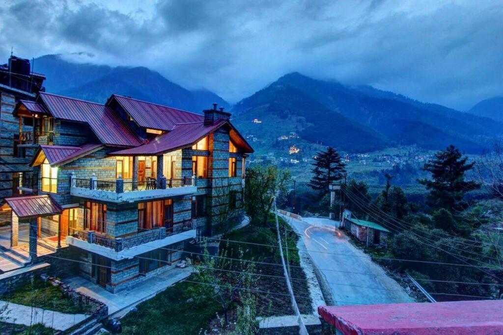 Villa Redhomex Conifer *