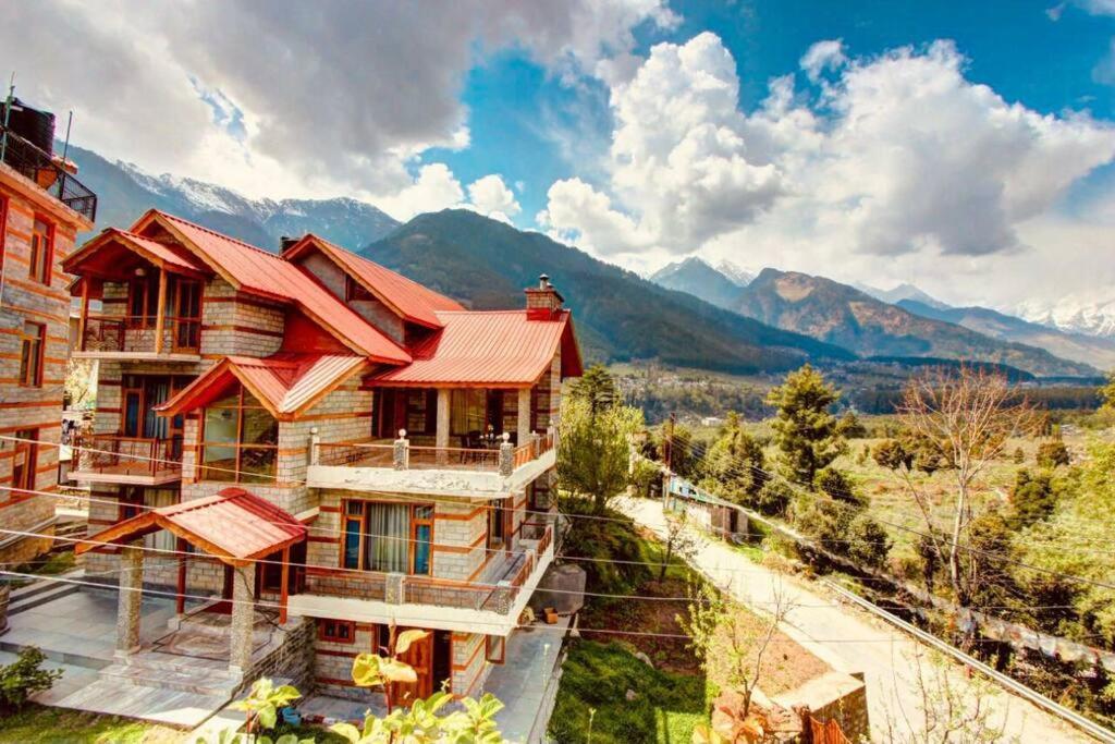 Villa Redhomex Conifer