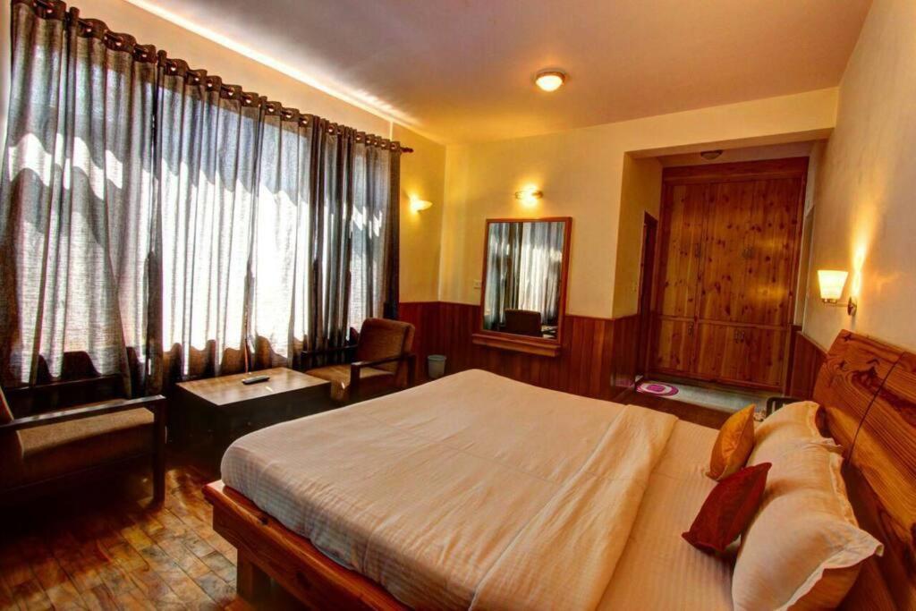 Villa Redhomex Conifer