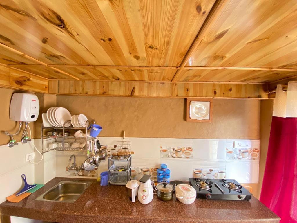 Apartment 1 Bhk Independent Mud House With Netflix, Power Backup, Wifi ,balcony, Kitchen Manali (Himachal Pradesh)