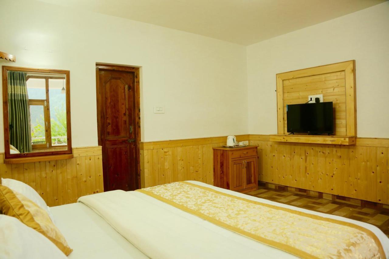 Rishi Palace Hotel