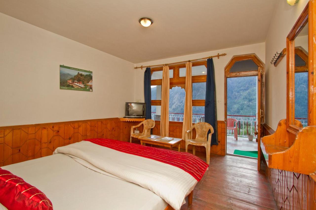 Hotel Rishi Palace Manali (Himachal Pradesh)