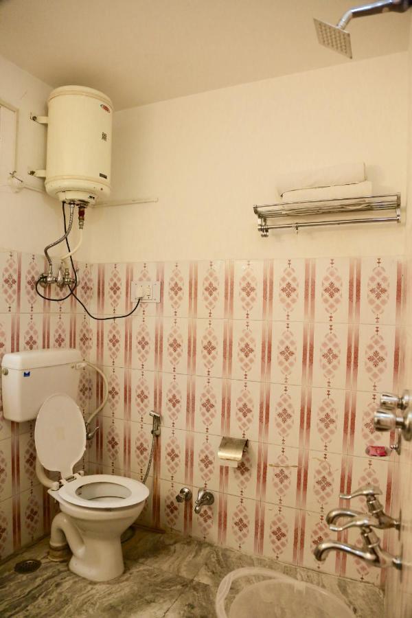 Rishi Palace 3*