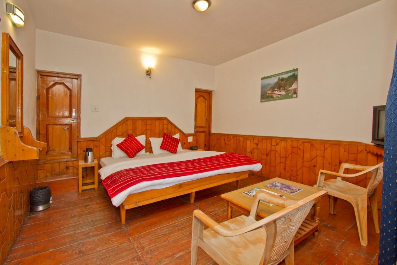 Hotel Rishi Palace